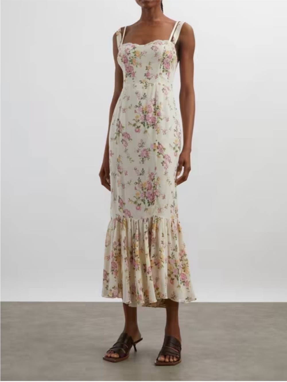 ✨NEW✨ Reformation Irisa Dress Floral Trumpet
in Posy